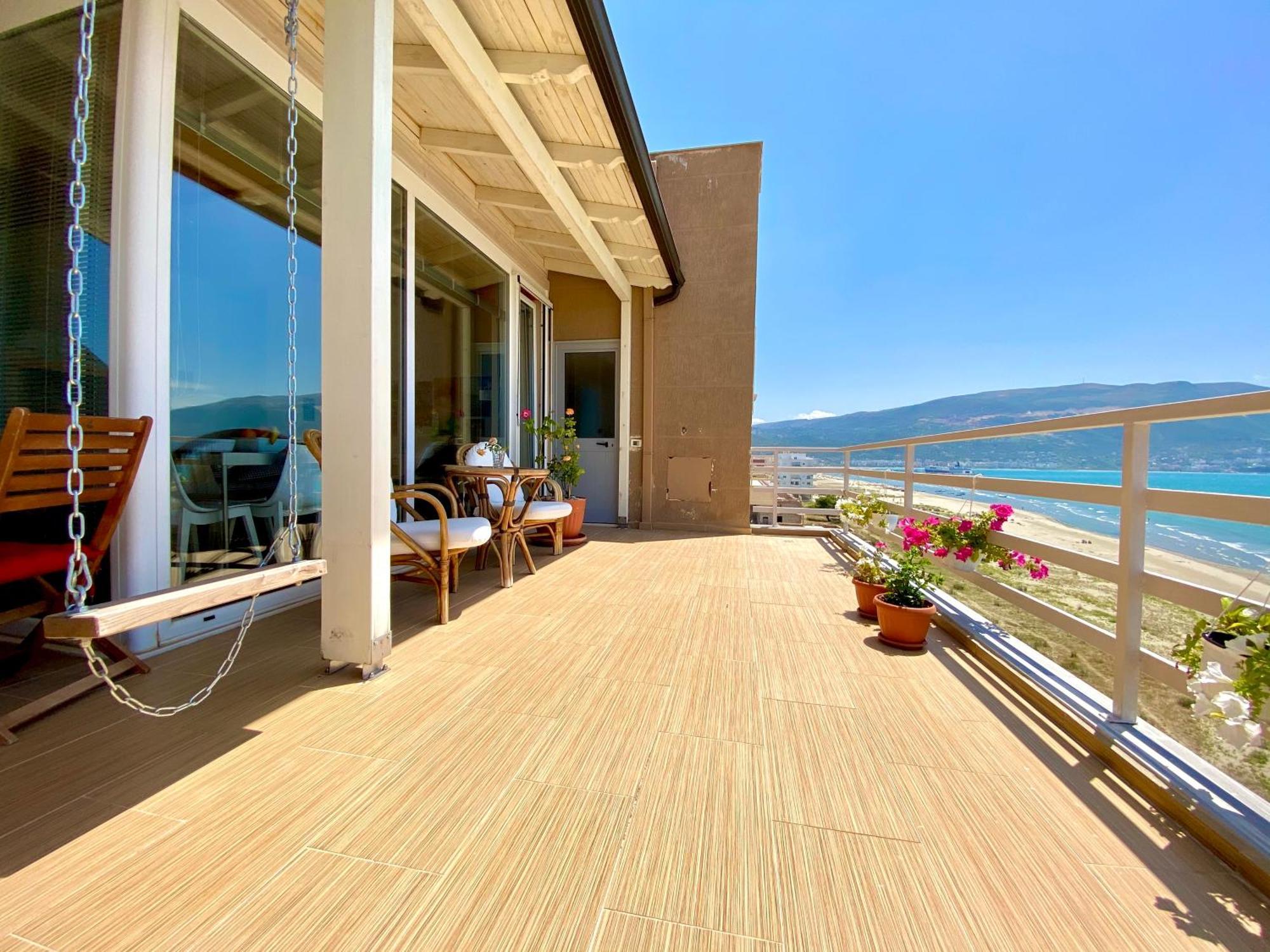 Eka Luxury Two-Bedroom Seaview Apartment Vlorë Екстериор снимка