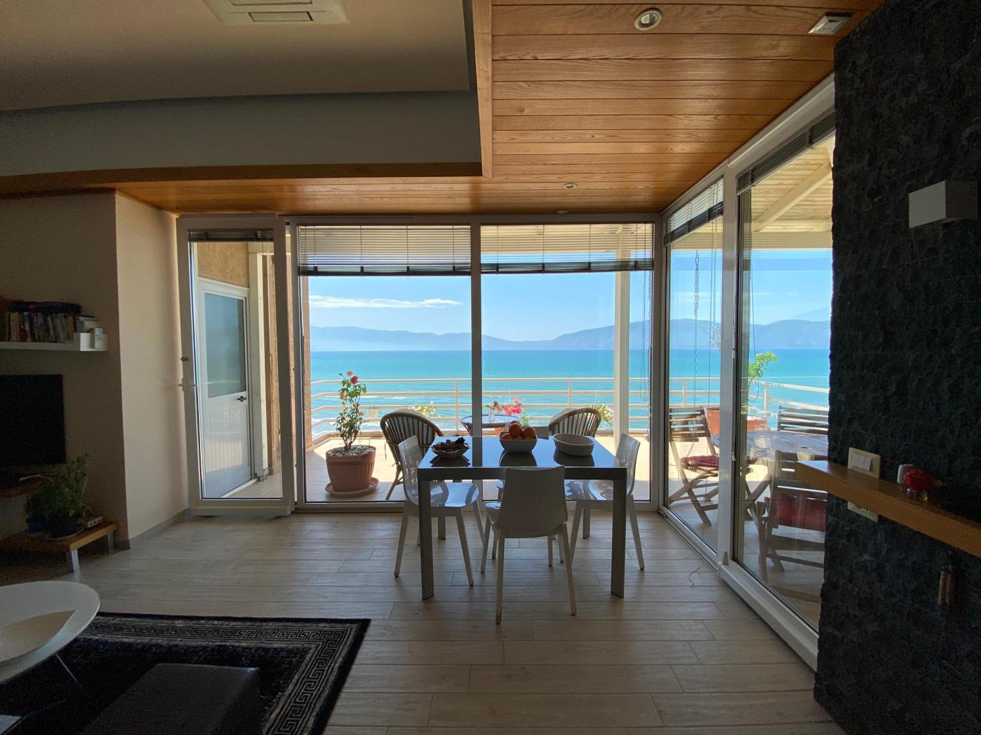 Eka Luxury Two-Bedroom Seaview Apartment Vlorë Екстериор снимка